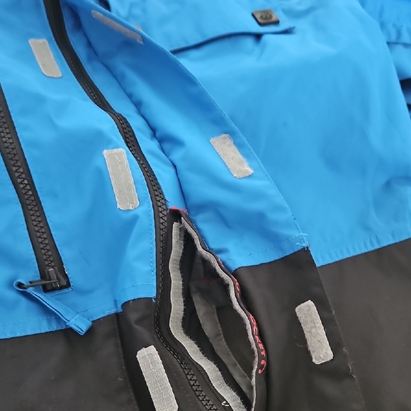 686 jacket - Picture 11 of 13